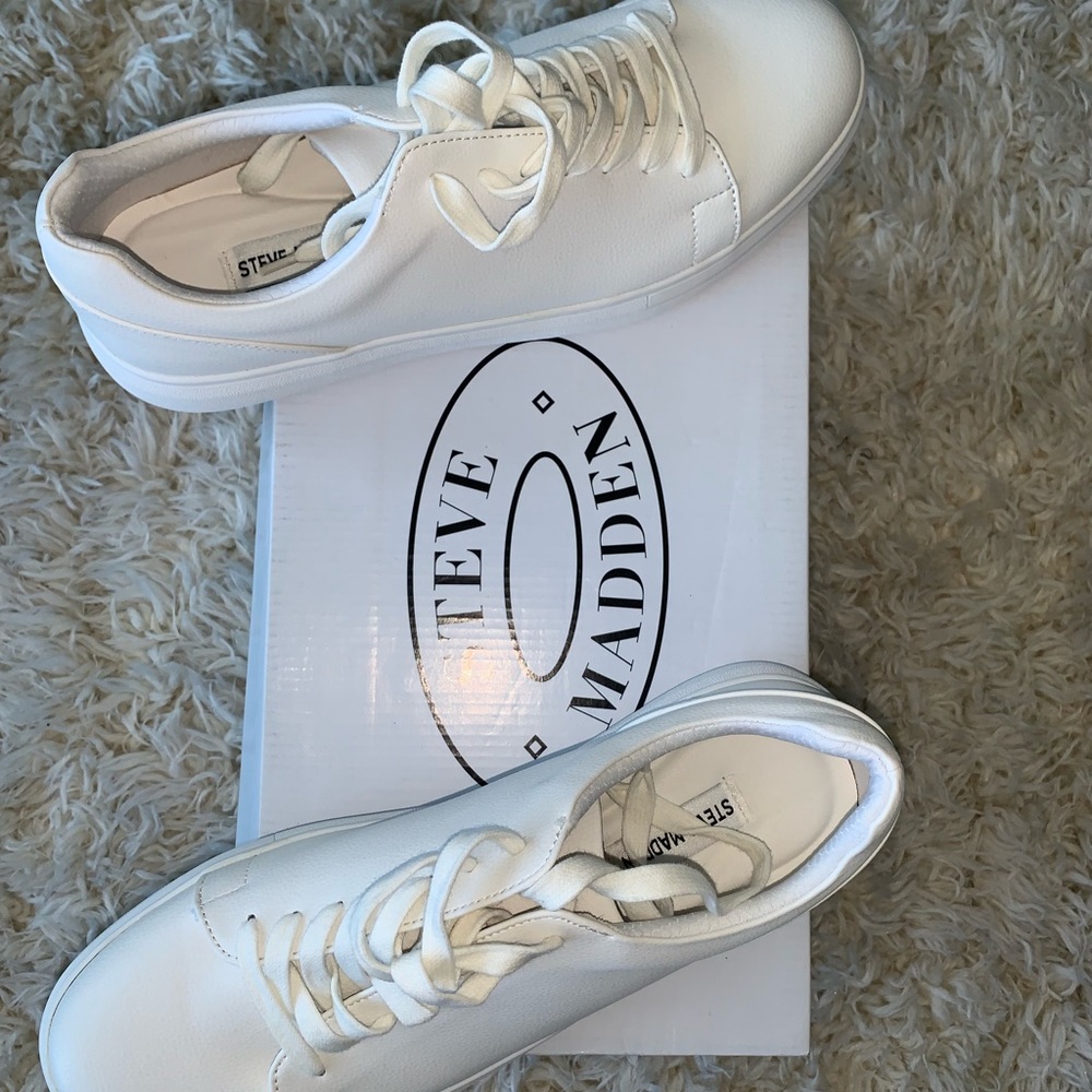 Steve Madden all white size 10 - Picture 2 of 2